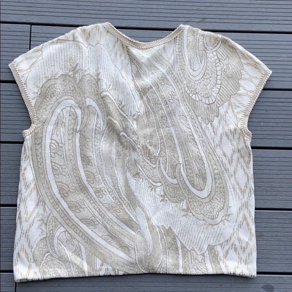 Chico’s woman sleeveless cardigan. Size 2P - Picture 7 of 8